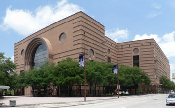 Wortham-center